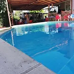 Sato Ξενοδοχείο με διαμερίσματα 3*
