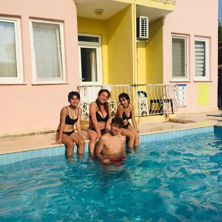 Sato Aparthotel 3*