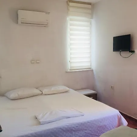 Aparthotel Sato 3*